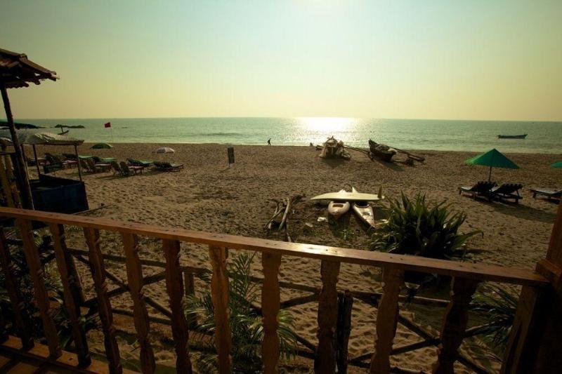 Cuba Patnem Hotel Patnem Beach Bagian luar foto
