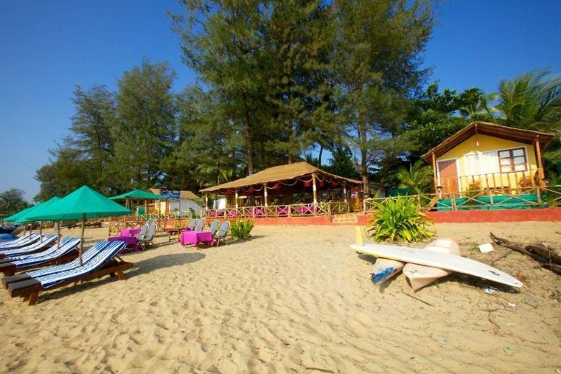 Cuba Patnem Hotel Patnem Beach Bagian luar foto