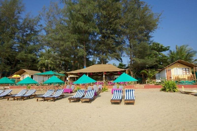 Cuba Patnem Hotel Patnem Beach Bagian luar foto